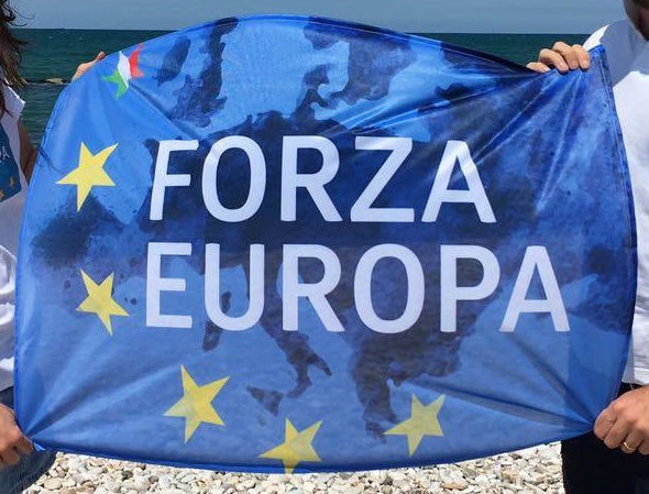 Datei:POL IT forza-europa5-.jpg