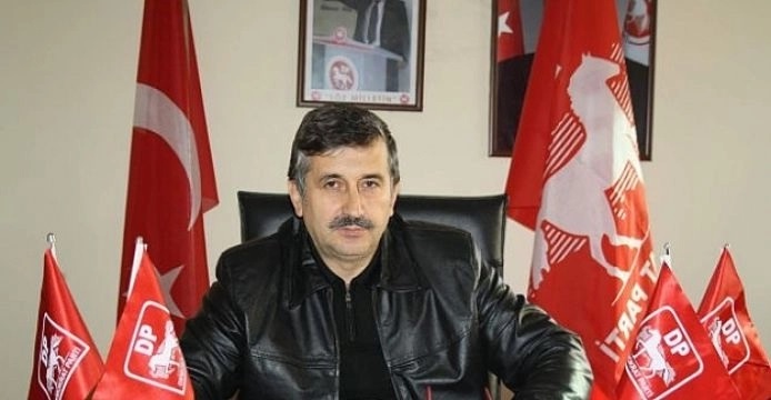 Datei:POL TR demokrat-parti2007-11.jpg