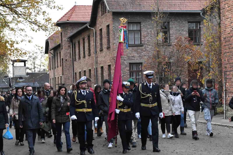 Datei:IT roma-g3.jpg