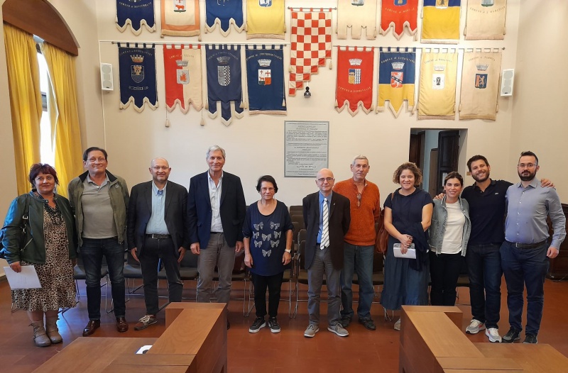 Datei:IT monsummano-terme-g2etal.jpg