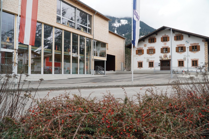 Datei:AT bach1.jpg