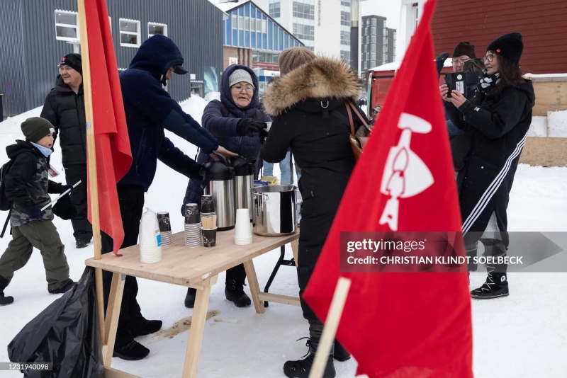 Datei:POL GL inuit-ataqatigiit2.jpg