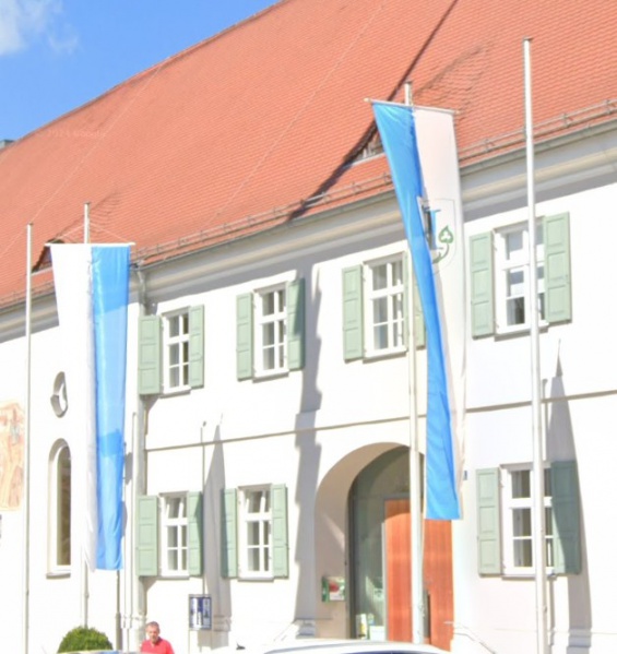 Datei:Poettmes9.jpg