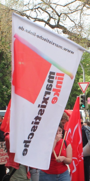 Datei:DEM 2024-05-01-marxistische-linke2.jpg