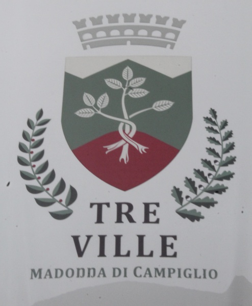 Datei:IT tre-ville-w-ms8.jpg