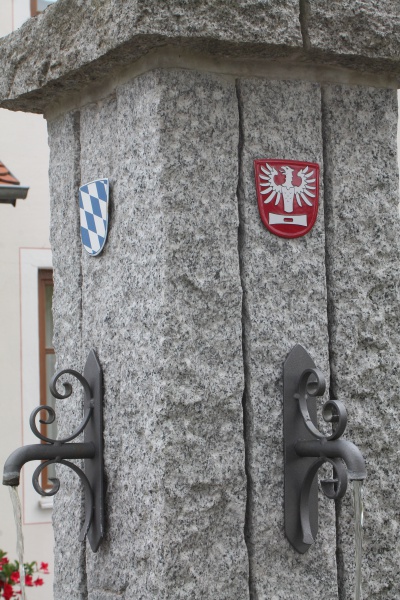 Datei:Adelzhausen-w-ms4.jpg