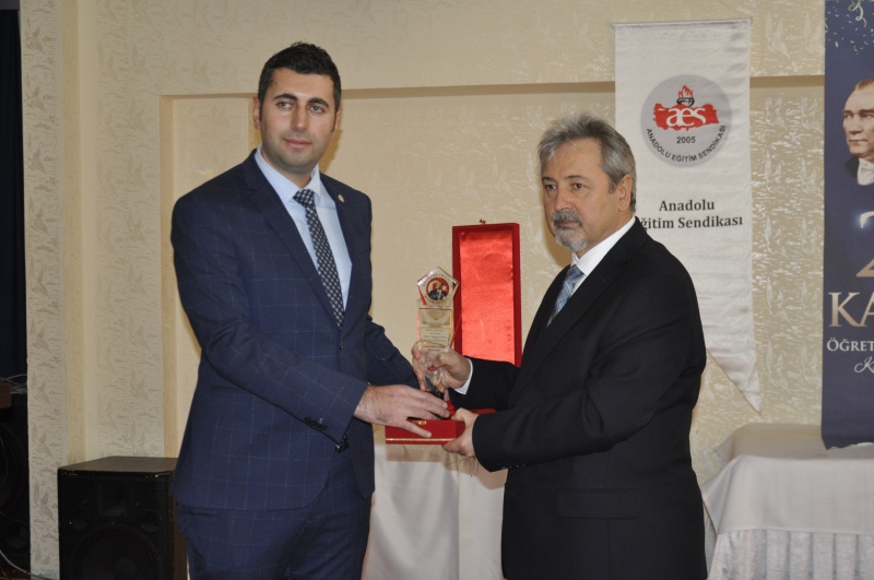Datei:POL TR anadolu-egitim-ogretim-ve-bilim-hizmetleri-sendikasi4.jpg