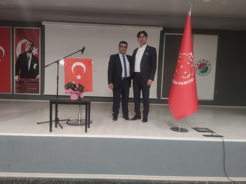 Datei:POL TR aydinlik-gelecegin-partisi5.jpg