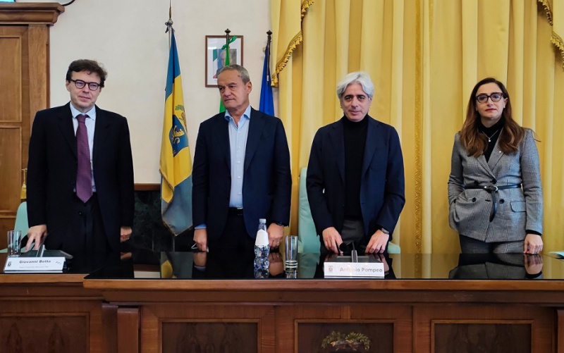 Datei:IT pr-frosinone2.jpg